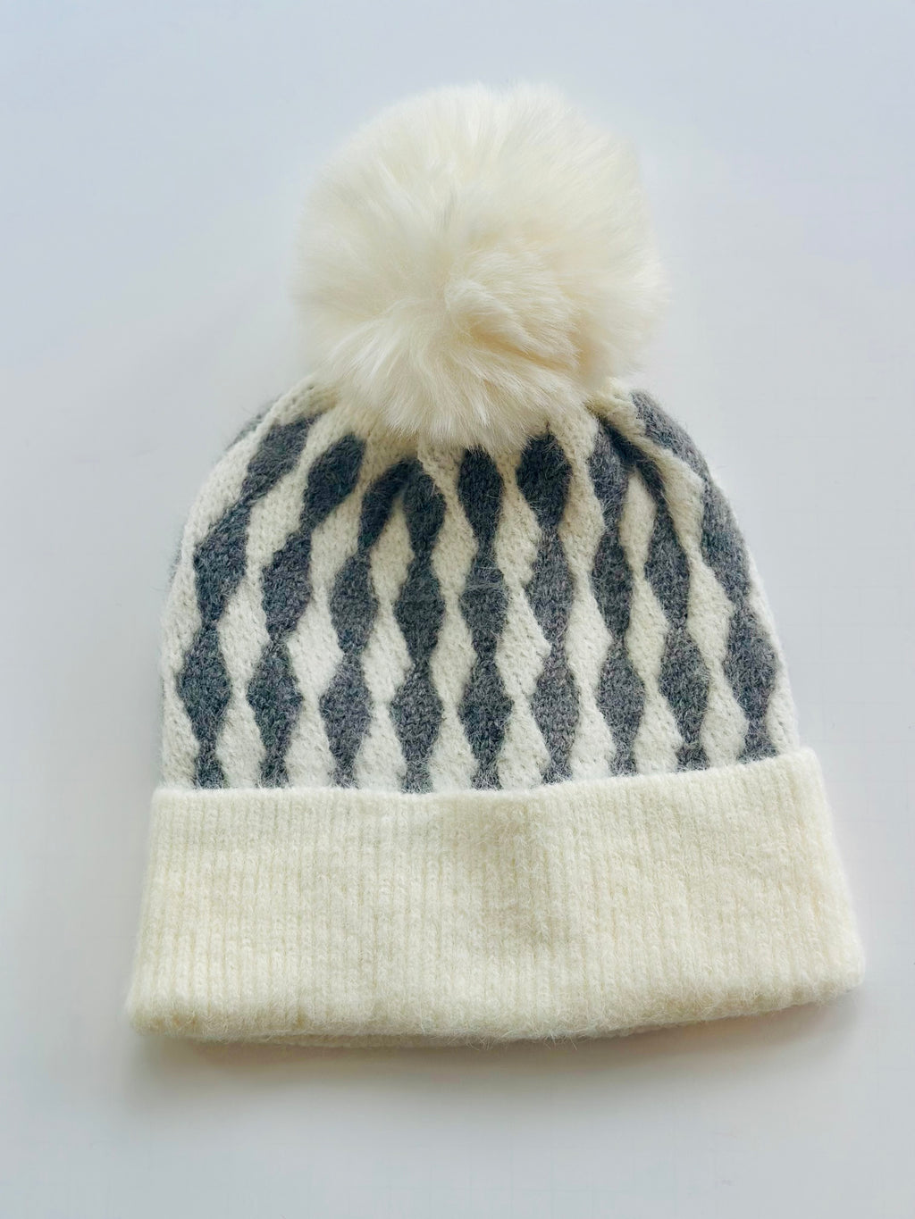 H61 TWIST POM BEANIE