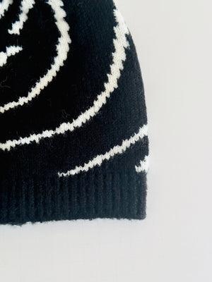 H49 SWIRL BEANIE