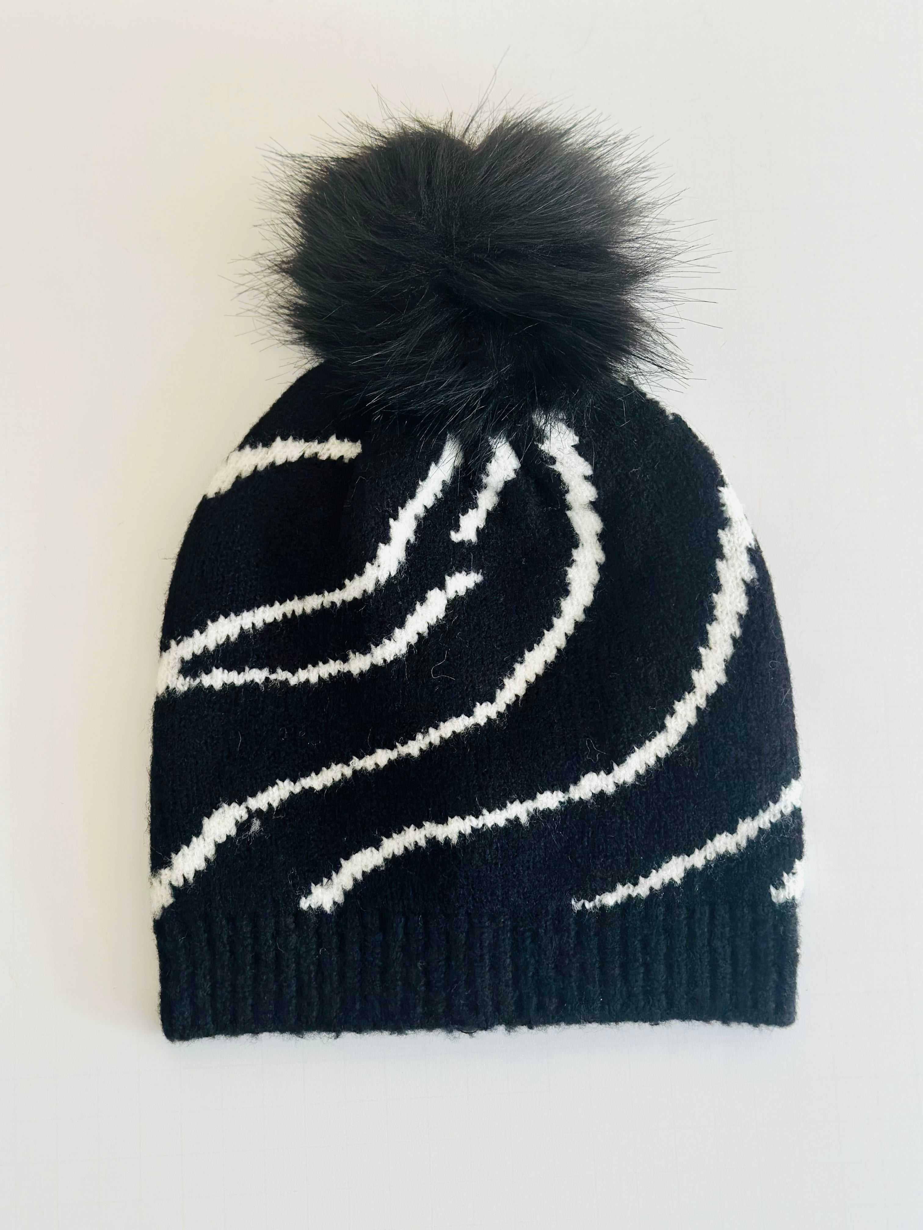 H49 SWIRL BEANIE