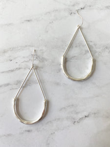 ER85 Thick drop hoop earrings