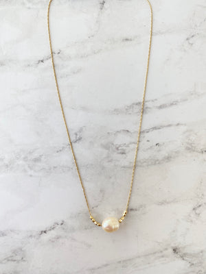 NL31 Pearl necklace