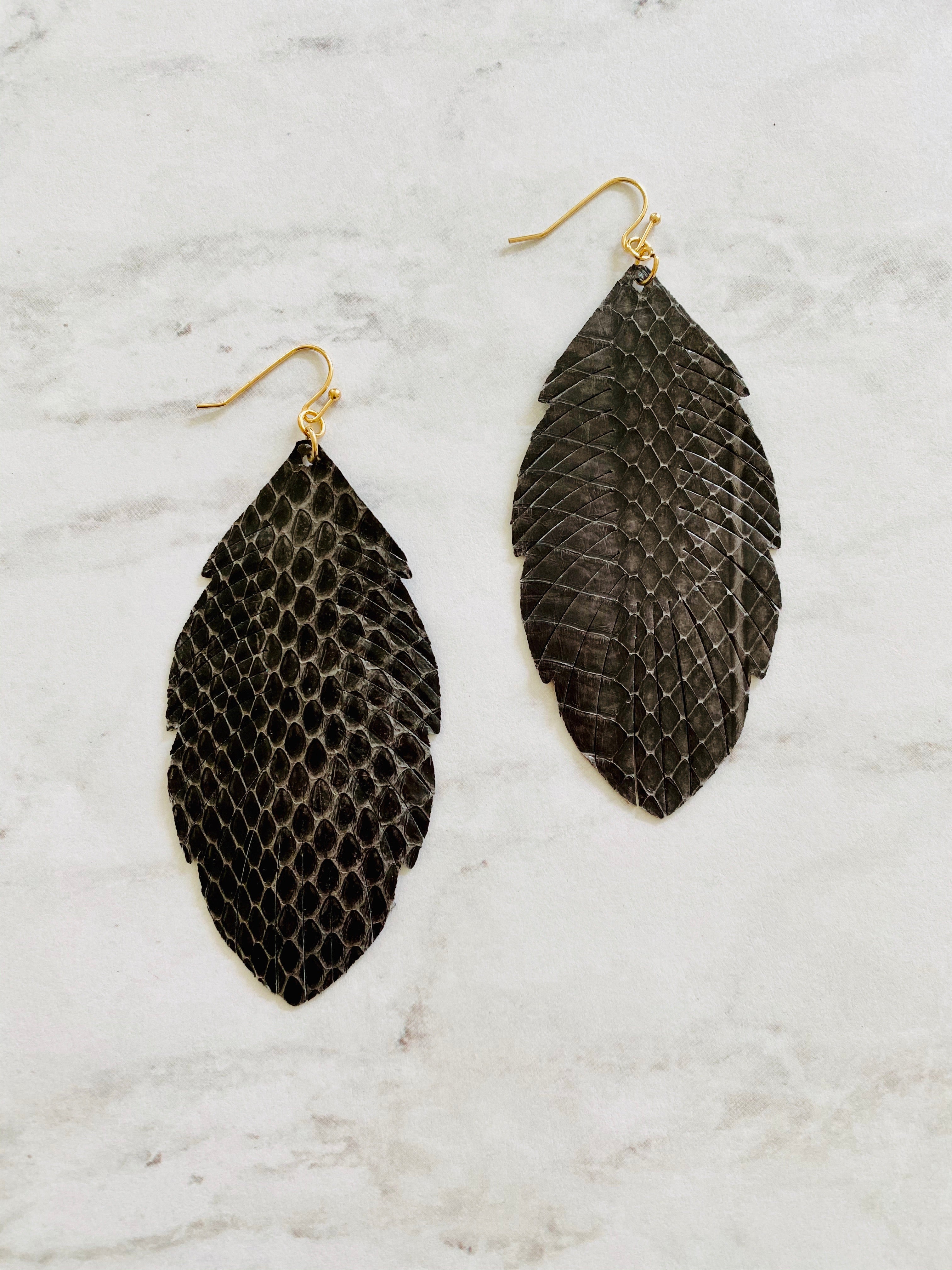 ER114 Reptile feather Earrings