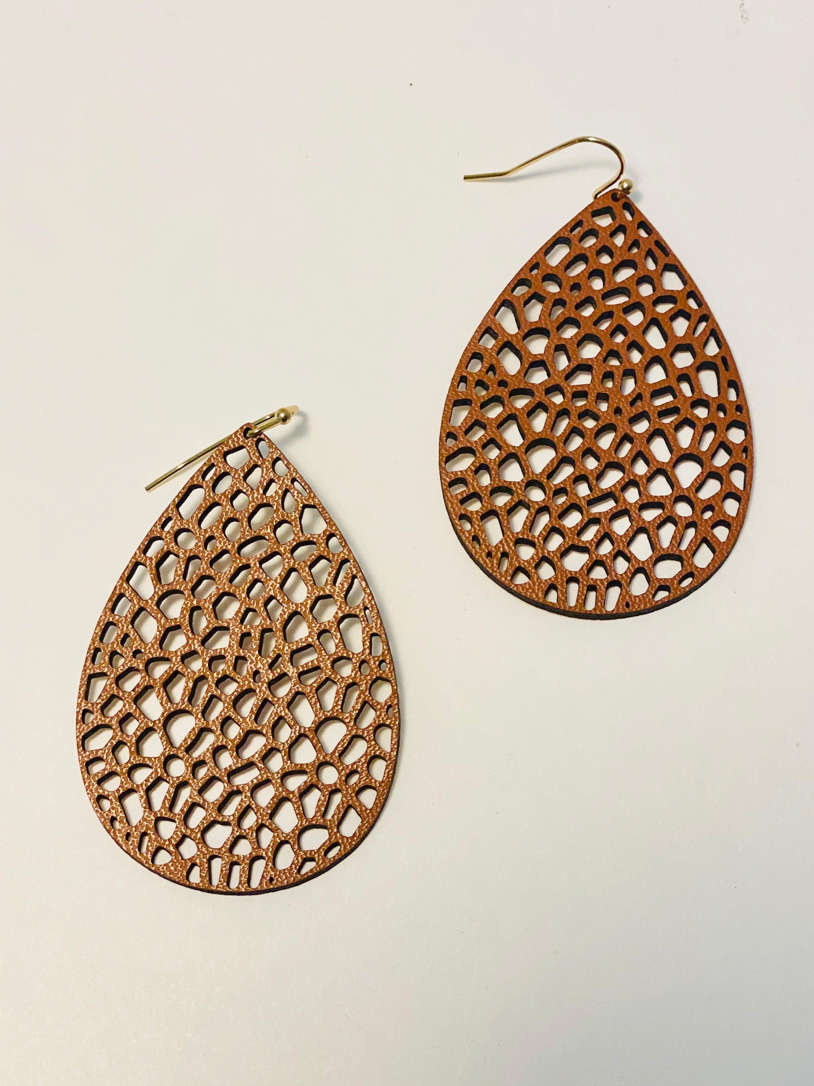 MESH LIGHT WEIGHT EARRINGS