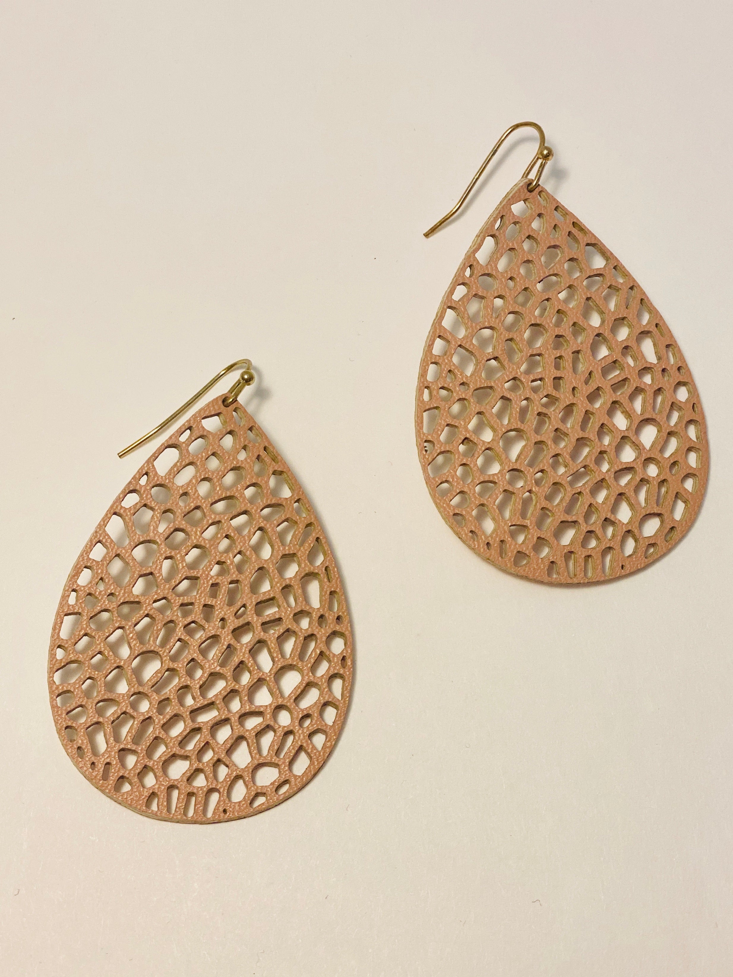 MESH LIGHT WEIGHT EARRINGS