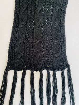 CABLE KNIT TASSEL SCARF
