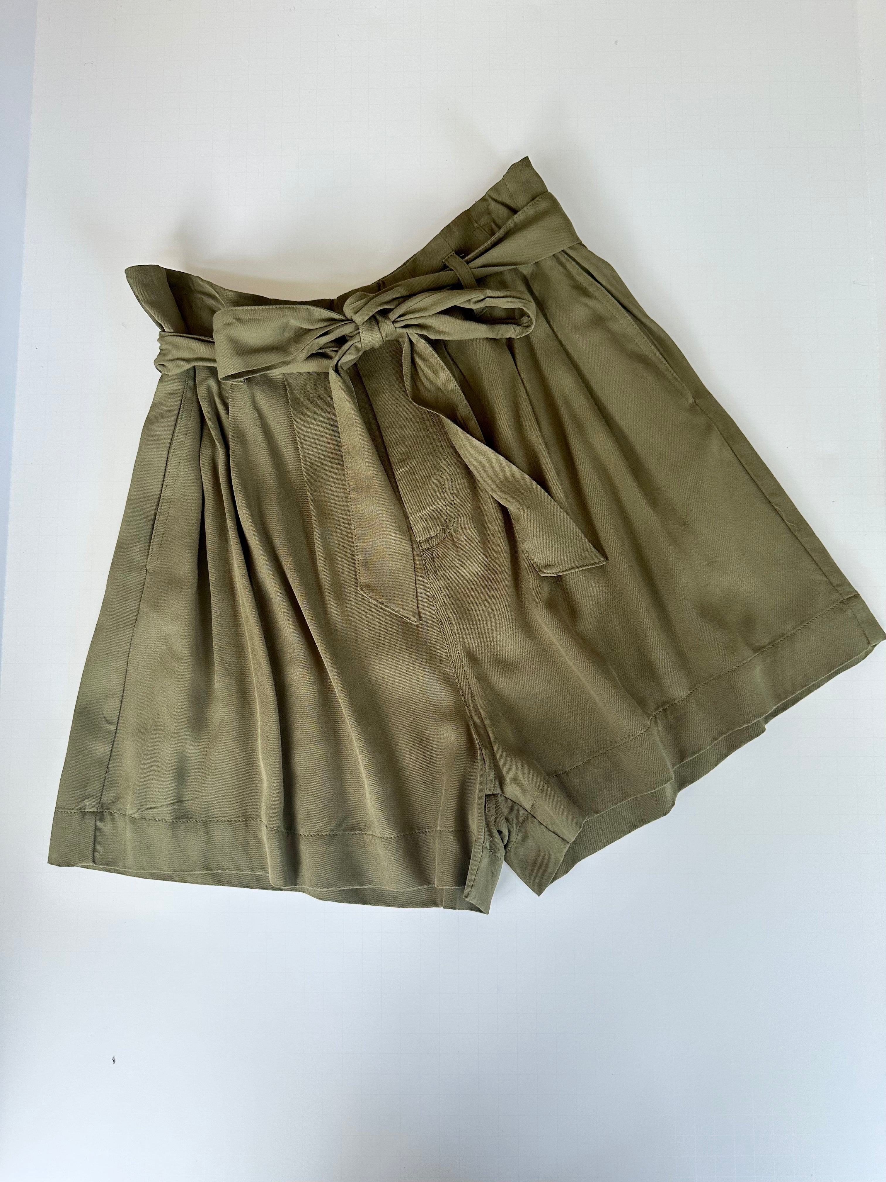 S8 BELTED SHORTS