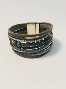 TWIST STRAPY MAGNETIC CUFF